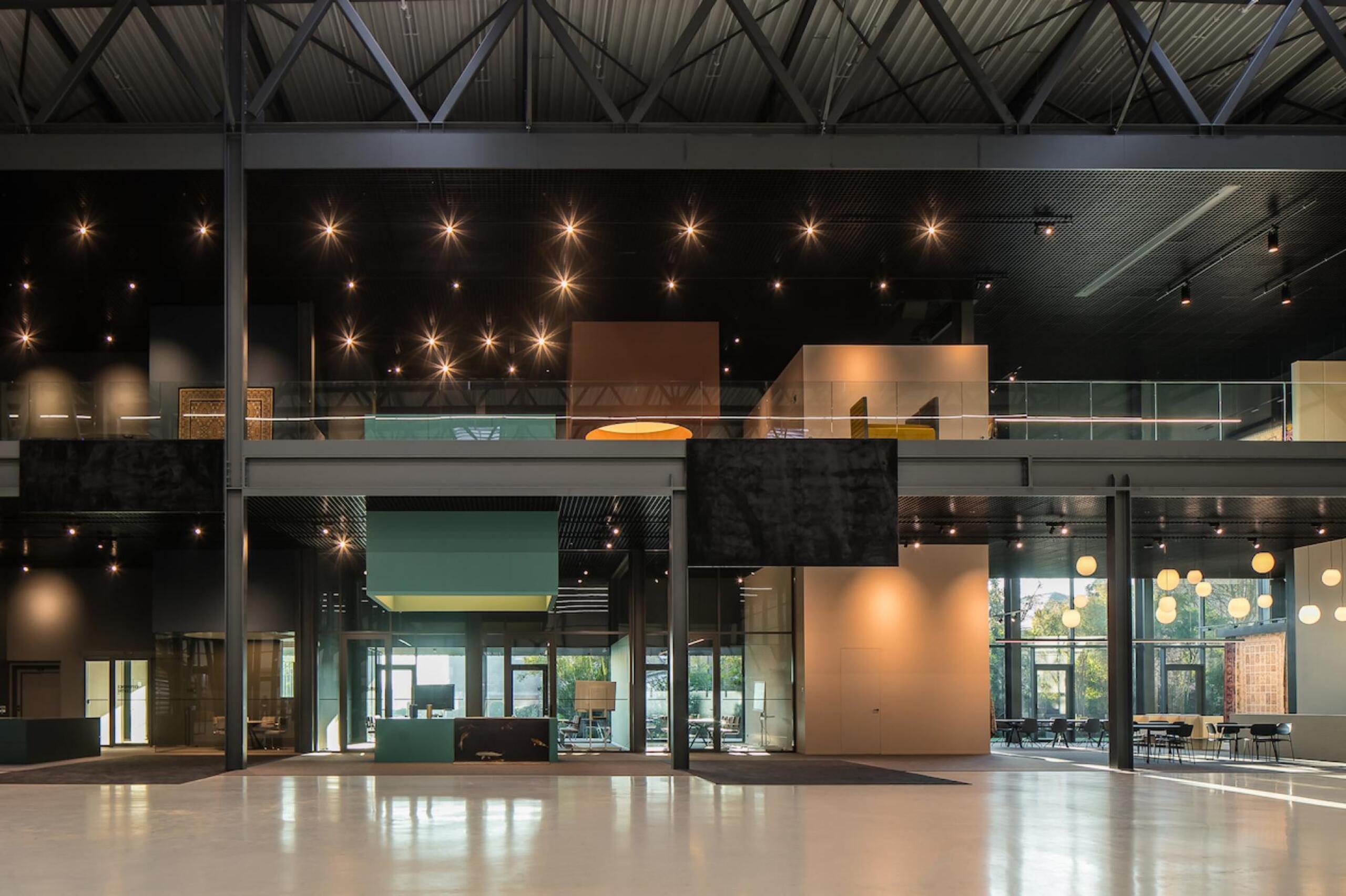 Experience center
